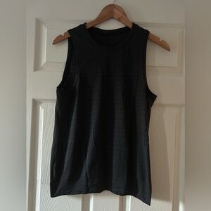 Lululemon swiftly breeze top